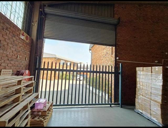 INDUSTRIAL PROPERTY TO RENT IN HALFWAY HOUSE